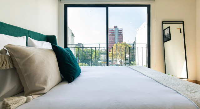 Stunning PH with Private Roof Terrace