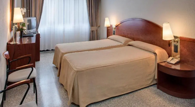 Одноместный номер Standard Hotel Gaudi