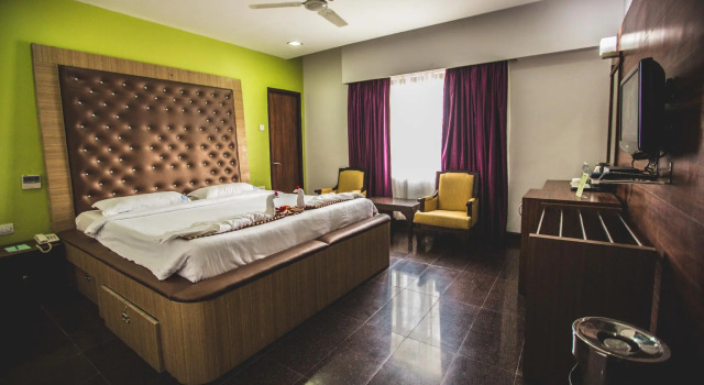 Hotel Shelter