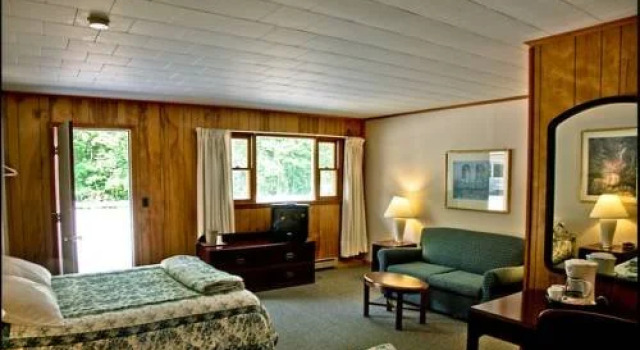 Bayview Inn Pub Willsboro, Buchen Sie Hotel  