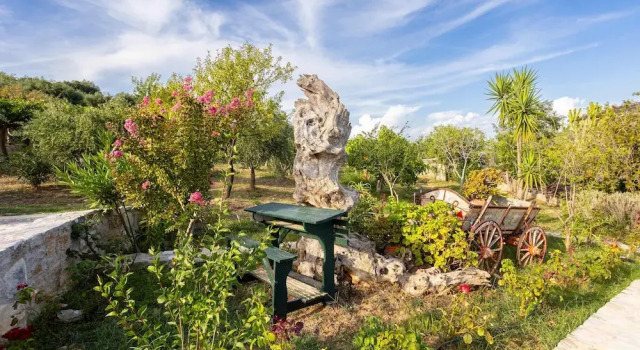 Stone Farmhouse in Groves - Sea Mountain Views