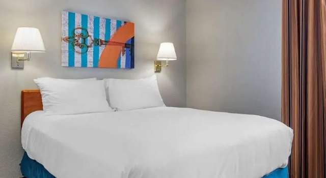 Номер Standard MainStay Suites Emporia