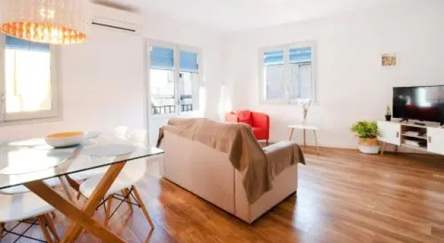 Apartamento 3º con Chill-Out frente a la Catedral, Забронировать Апартаменты/квартира Отели Таррагоны с парковкой, рядом с Конгресс-центр и выставочный цент El Palau, Парковка