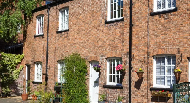 Коттедж Secret City Courtyard Cottage Within Chester City Walls
