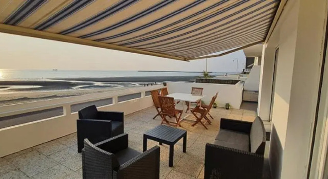 Superbe appartement avec terasse face à la mer, Забронировать Апартаменты/квартира Отели Булонь-сюр-Мер с парковкой, рядом с Museo Libertador San Martín, Парковка