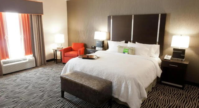 Двухместный номер Hampton Inn and Suites Tulsa Central