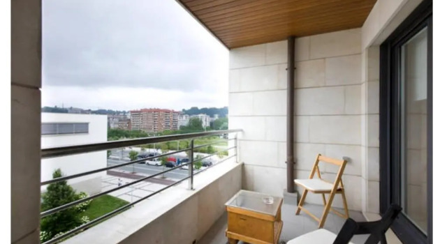 White Cozy Flat in Donostia, Rezerwuj Apartament Hotele w Baskonia z parkingiem, Parking