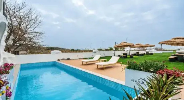Yuzhong Different Lakeview Pool Garden Homestay, Забронировать Отель Отели Сучжоу 4 звезды, 4*