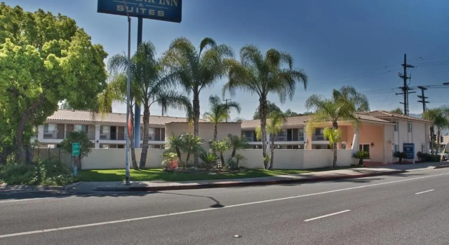 Burbank Inn and Suites