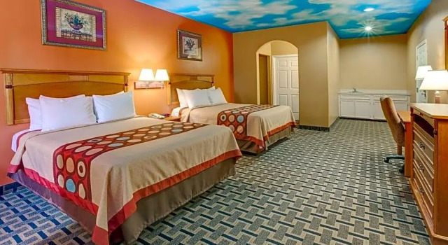 Номер Standard Sapphire Inn & Suites
