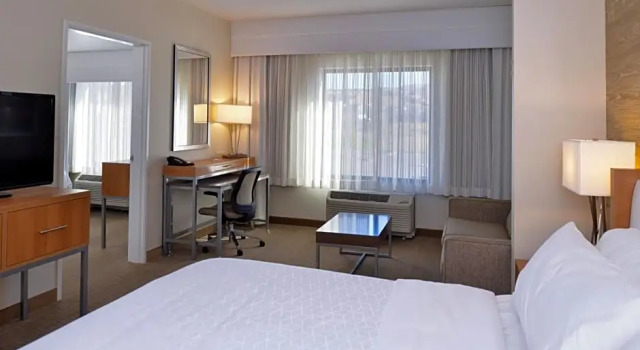 Люкс Hampton Inn Mebane