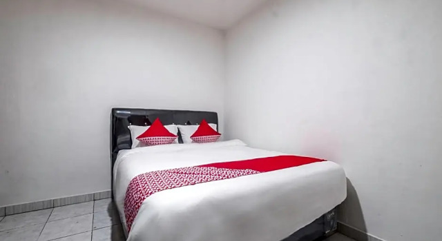 Standard Zimmer OYO 2391 Baladewa Residence Syariah