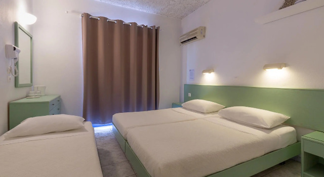 Трёхместный номер Standard Hotel Nathalie