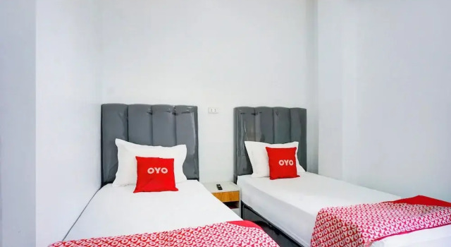 Capital O 94254 Dental Inn, Rezerwuj Hotel Banda Aceh Sumatra