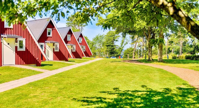 Коттедж с 3 комнатами Borstahusen Campingresort