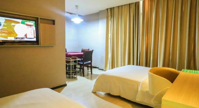 Двухместный номер Business 7Days Inn Chenzhou Rucheng Luyang Avenue