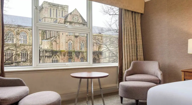 Двухместный номер Deluxe Winchester Wessex Hotel by Sunday