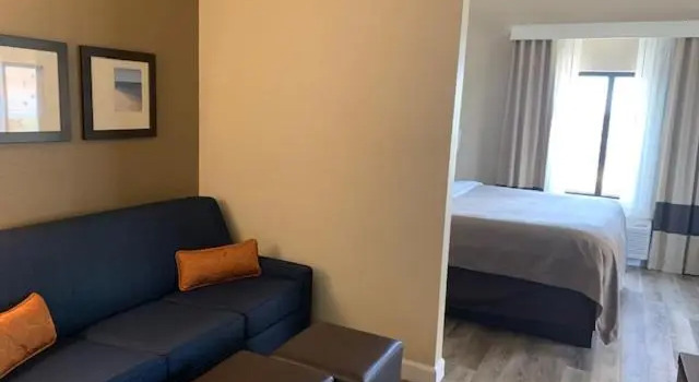 Люкс Comfort Inn & Suites Fort Walton Beach - Destin West