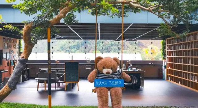 Youth Hotel, Boek Hotel Hotels in Guangdong met parkeren, Parkeren