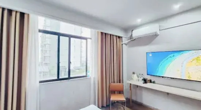 Люкс Business Lequ Zhixuan Hotel (Guanghan Night Market North Railway Station)