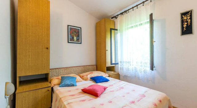 Beautiful Apartment in Okrug Gornji With Wifi and 2 Bedrooms