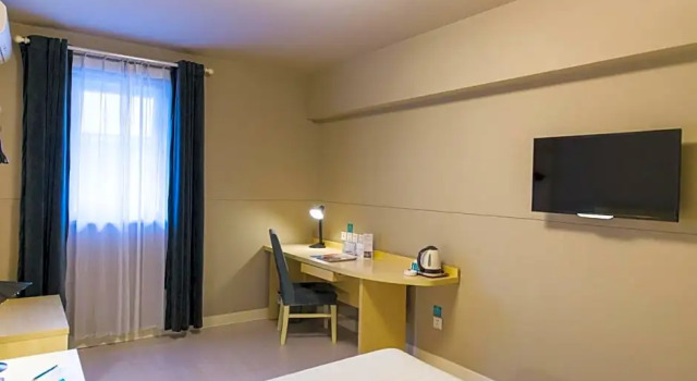 Двухместный номер Standard Jinjiang Inn Zhengzhou Railway Station Erqi Square Metro Station
