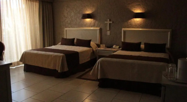 Семейный номер Standard Hotel Layfer del Centro, Cordoba, Ver