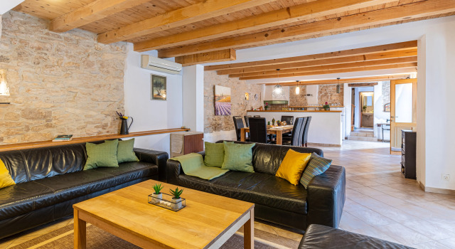 Holiday Home Katharina, Book Hotel Hoteller i Presika med pool, Swimmingpool