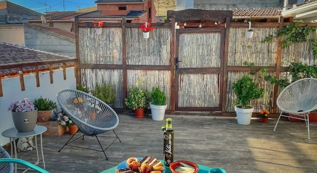 Семейные апартаменты Apartamentos Oncemolinos con desayuno