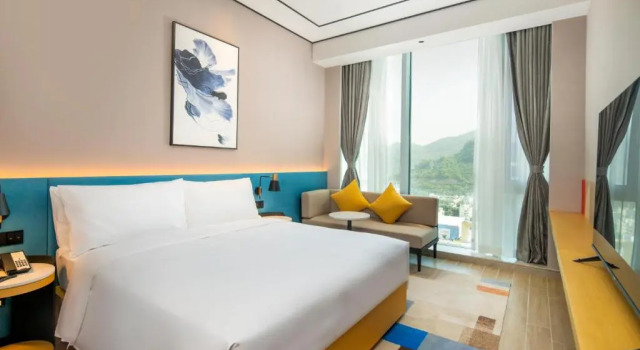 Двухместный люкс c 1 комнатой Hilton Garden Inn Shenzhen Airport