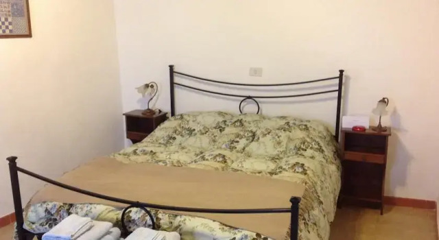 La Rocca Casa Vacanza, Забронировать Отель Отели Озера Больсена с парковкой, Парковка