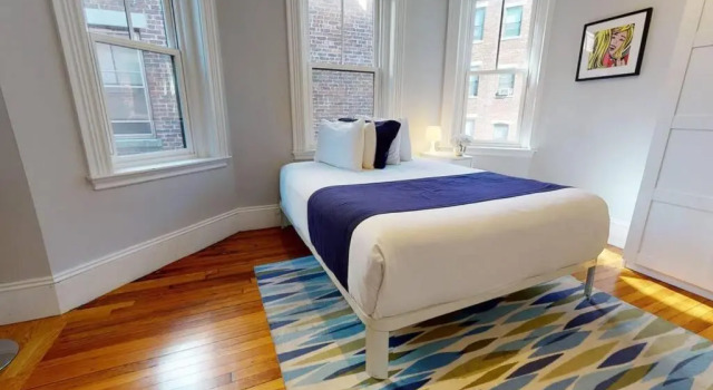 A Stylish Stay w/ a Queen Bed, Heated Floors.. #12, Забронировать Отель Бруклин Boston Metropolitan Area, рядом с GASP