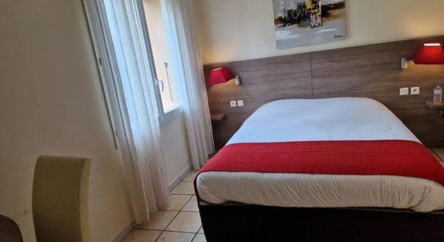 Номер Comfort Hôtel Restaurant Logis Le Relais du Vivarais