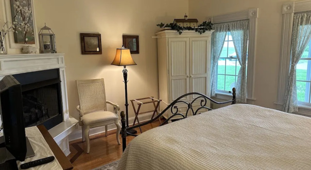Двухместный номер Classic Maple Shade Bed & Breakfast