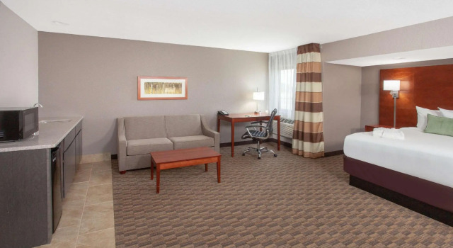 Двухместный номер Executive Wyndham Garden Fort Wayne