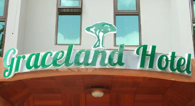 Graceland Hotel