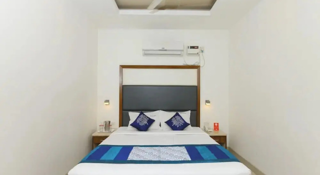 Sri Chakra Inn, Забронировать Отель Отели штата Тамилнада 3 звезды, 3*