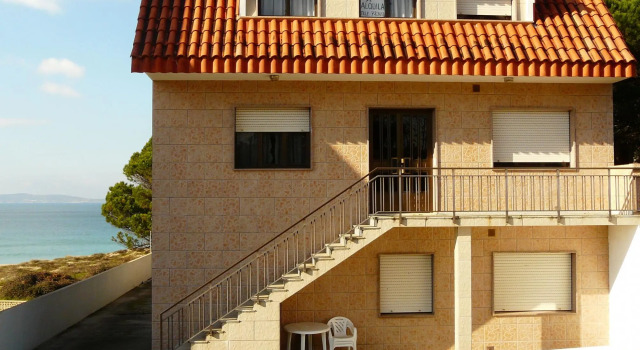 Comfortable Apartment in Sanxenxo with Terrace