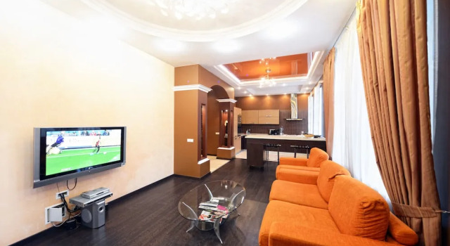 Deluxe Apartment mit Balkon KievApartment