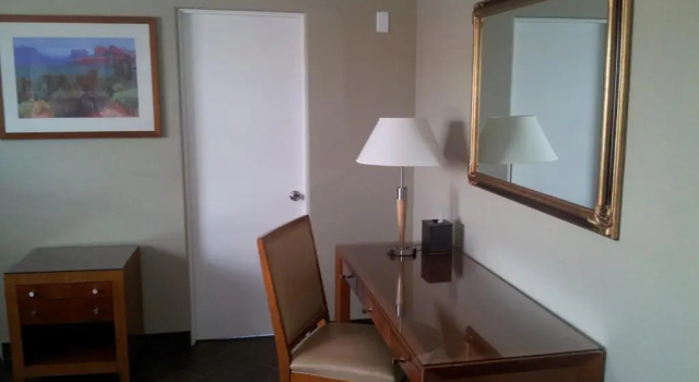 Четырёхместный номер Standard Oasis Boutique Motel