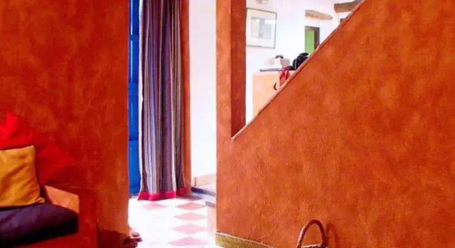 Villa calle Horno, Varaa Villa Mökit kohteessa Albunuelas, Mökki