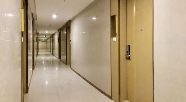 Xing Lun Hotel, Boek Hotel Hotels in Guangdong met parkeren, Parkeren