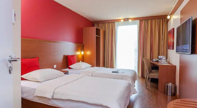 Двухместный номер Standard Отель Premier Inn Frankfurt City Europaviertel