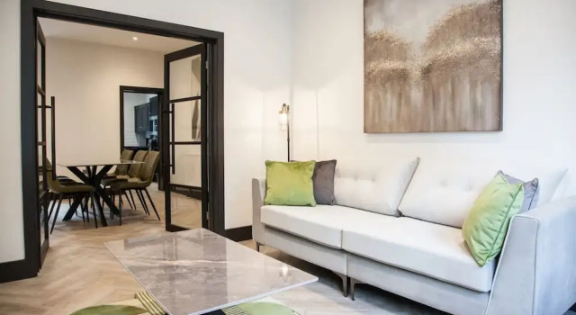 Bright Modern Manchester Home Free Parking, Varaa Lomakoti Manchester Suur-Manchester