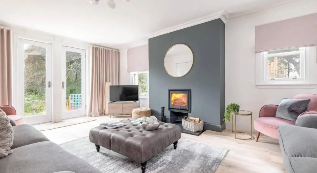 Captivating 4-bed House in Killin, Забронировать Отель Отели Центральной Шотландии с парковкой, Парковка