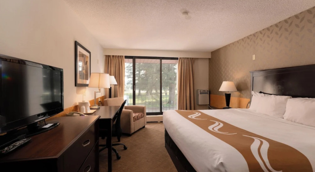 Двухместный номер Standard с балконом Prestige Riverside Lodge Quesnel