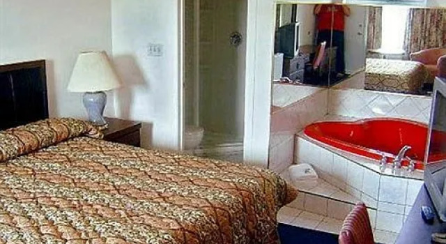 Arkona Motor Inn, Buchen Sie Motel Hotels in New York State mit Pool, Schwimmbad