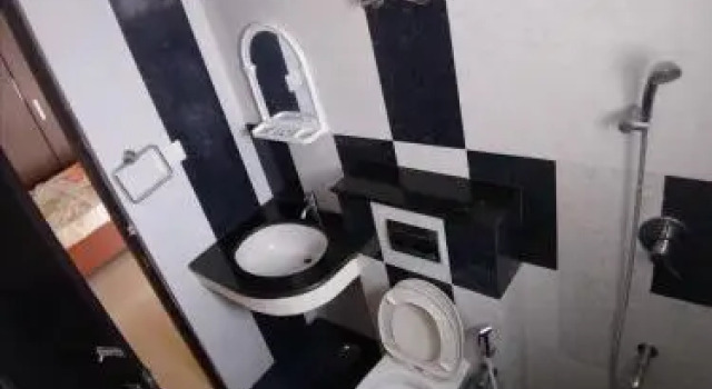 3 Bedroom Ac Flat Kitchen Daily And Monthly Trend, Забронировать Отель Тируванантапурам штат Керала