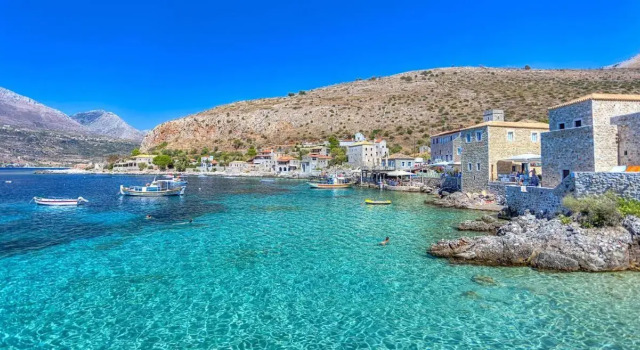Selinitsa Stone Residence - Mani Poolside Retreat