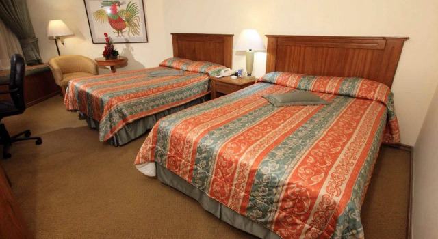 Tibisay Hotel del Lago